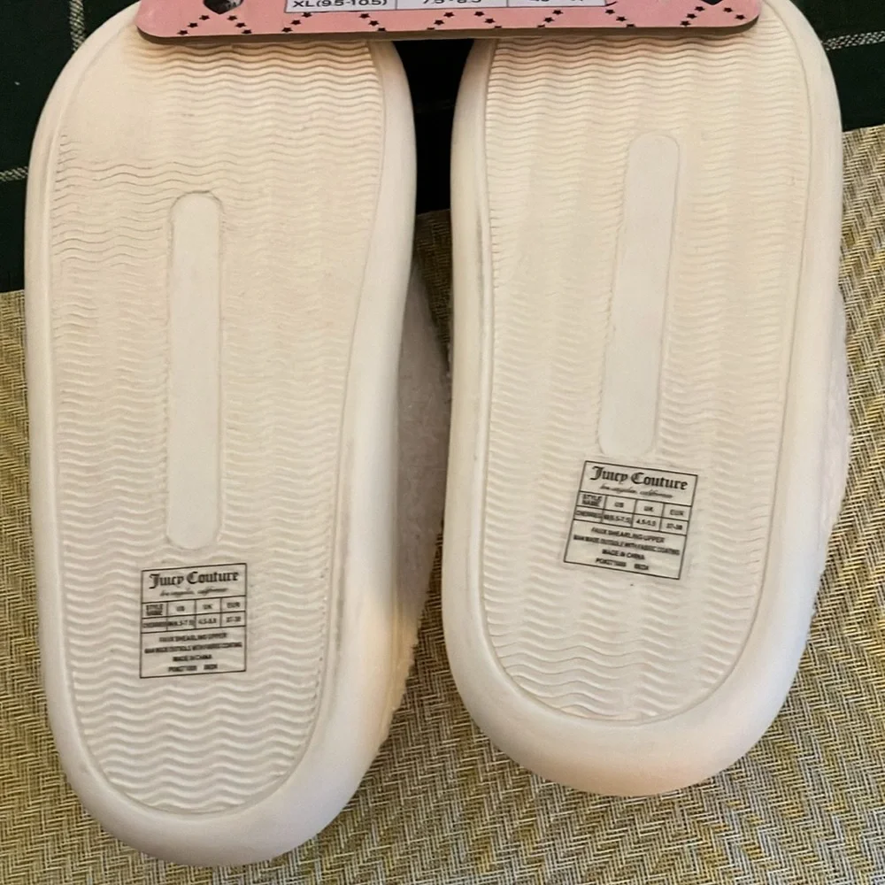 🍒Juicy Couture cherries sherpa slippers sz M 6.5/7.5 NWT